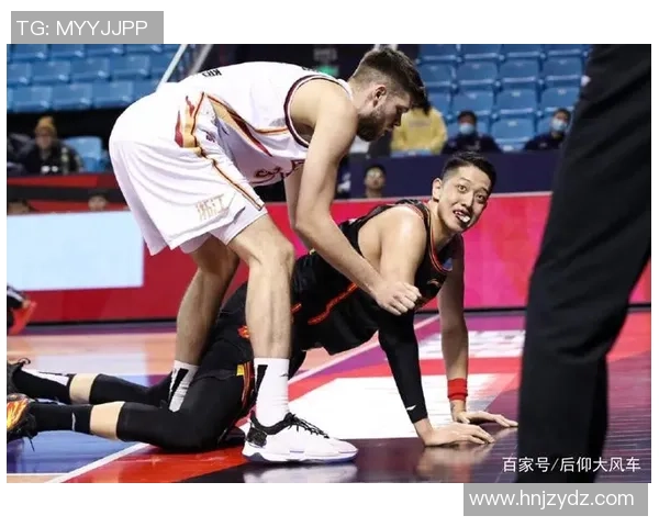 赛后复盘：深圳篮球队与杭州篮球队速度对决的精彩瞬间与战术分析