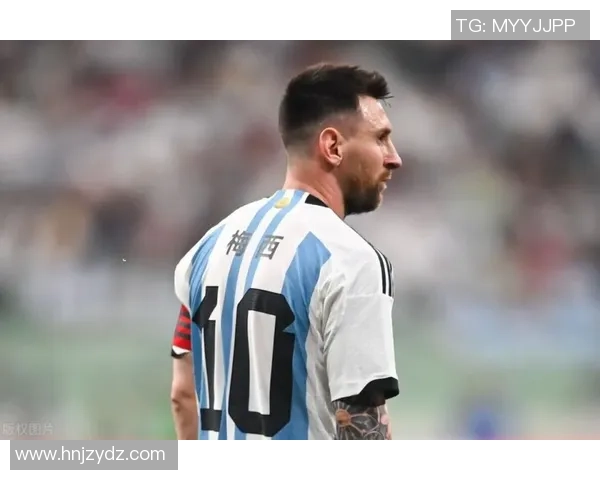 历史名人与足球明星的交汇点探讨及其对现代足球的影响与启示